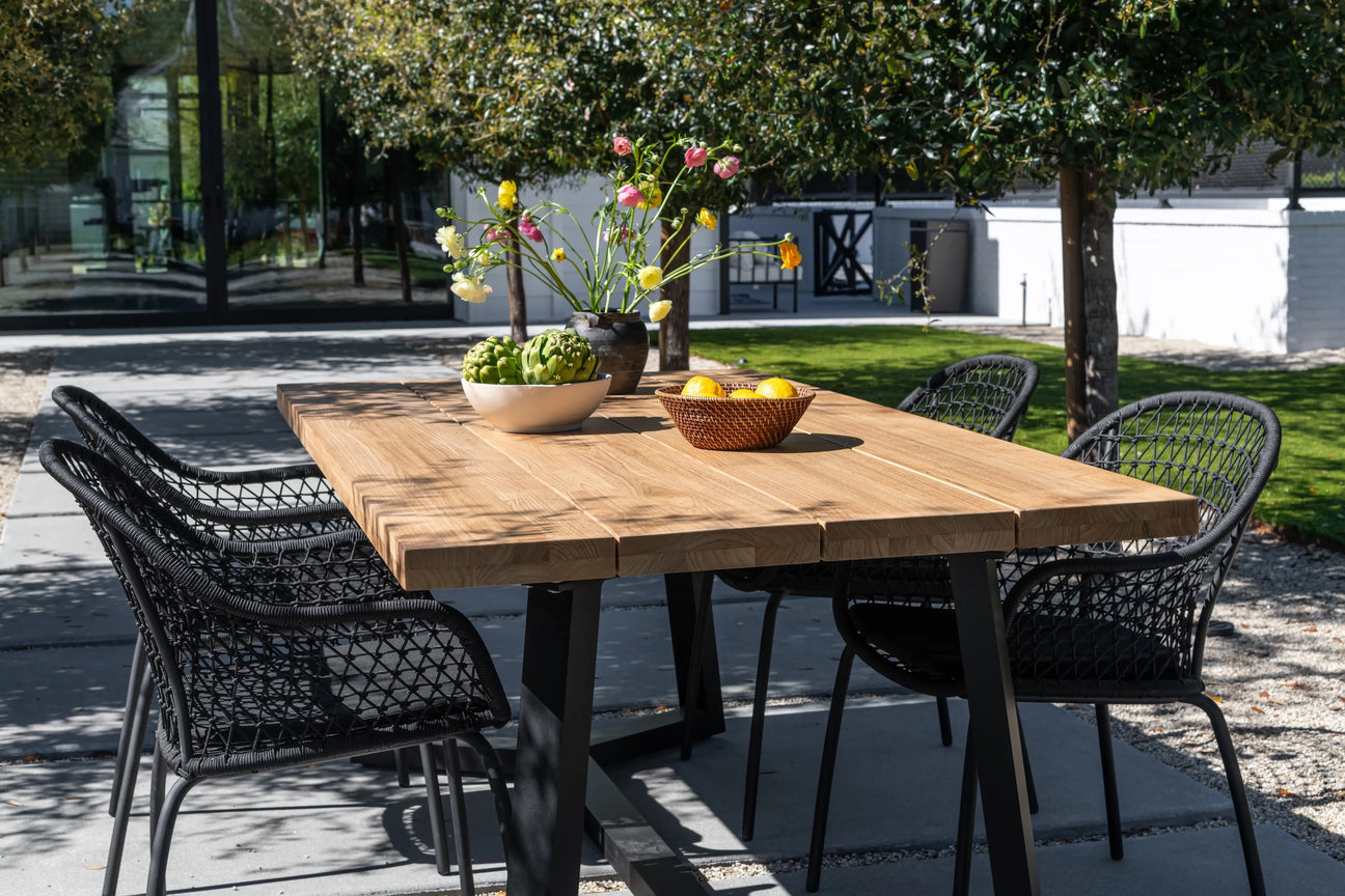 Transform Your Outdoor Space for Unforgettable Spring