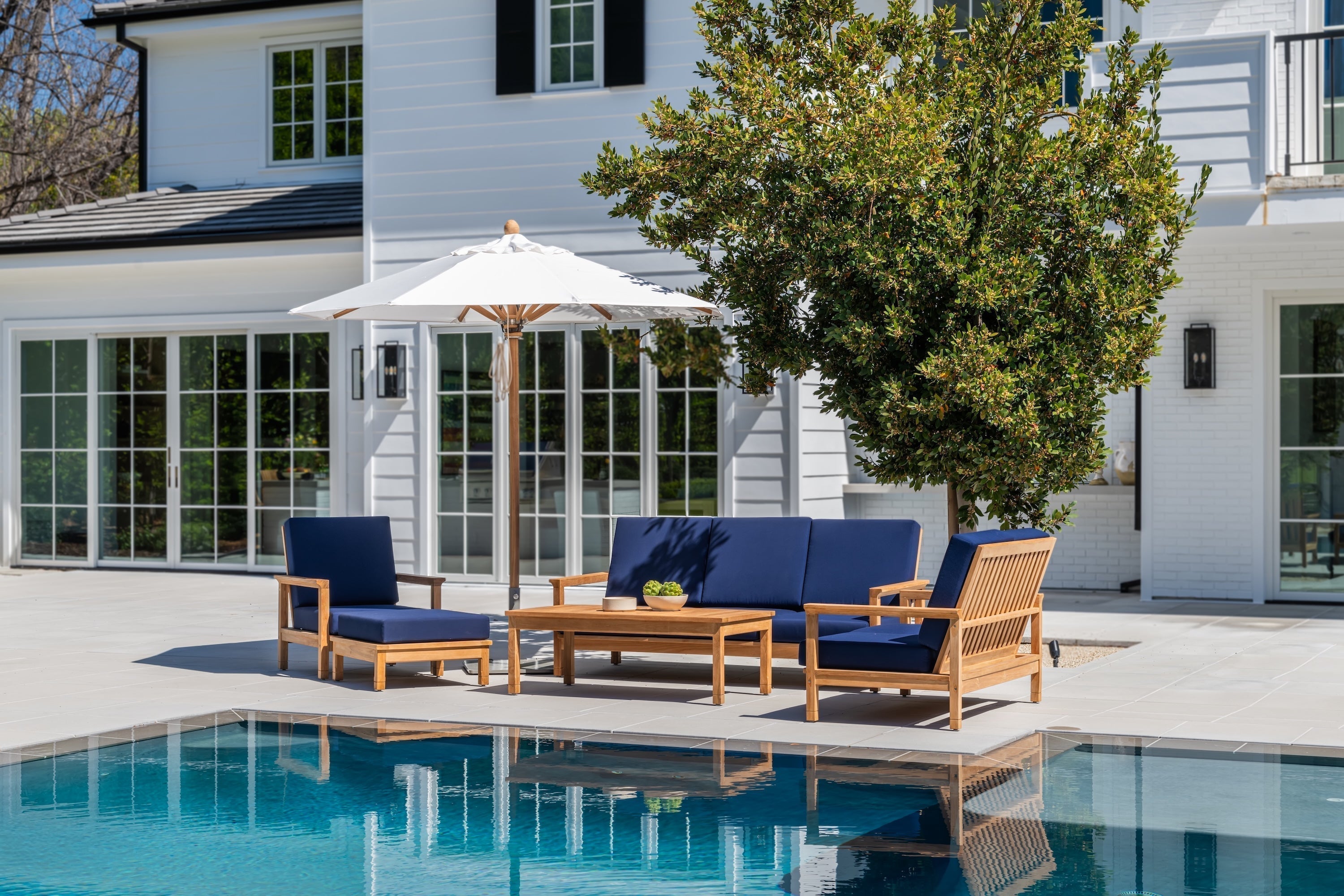 Five Ways to Configure your Outdoor Deep Seating Sectional