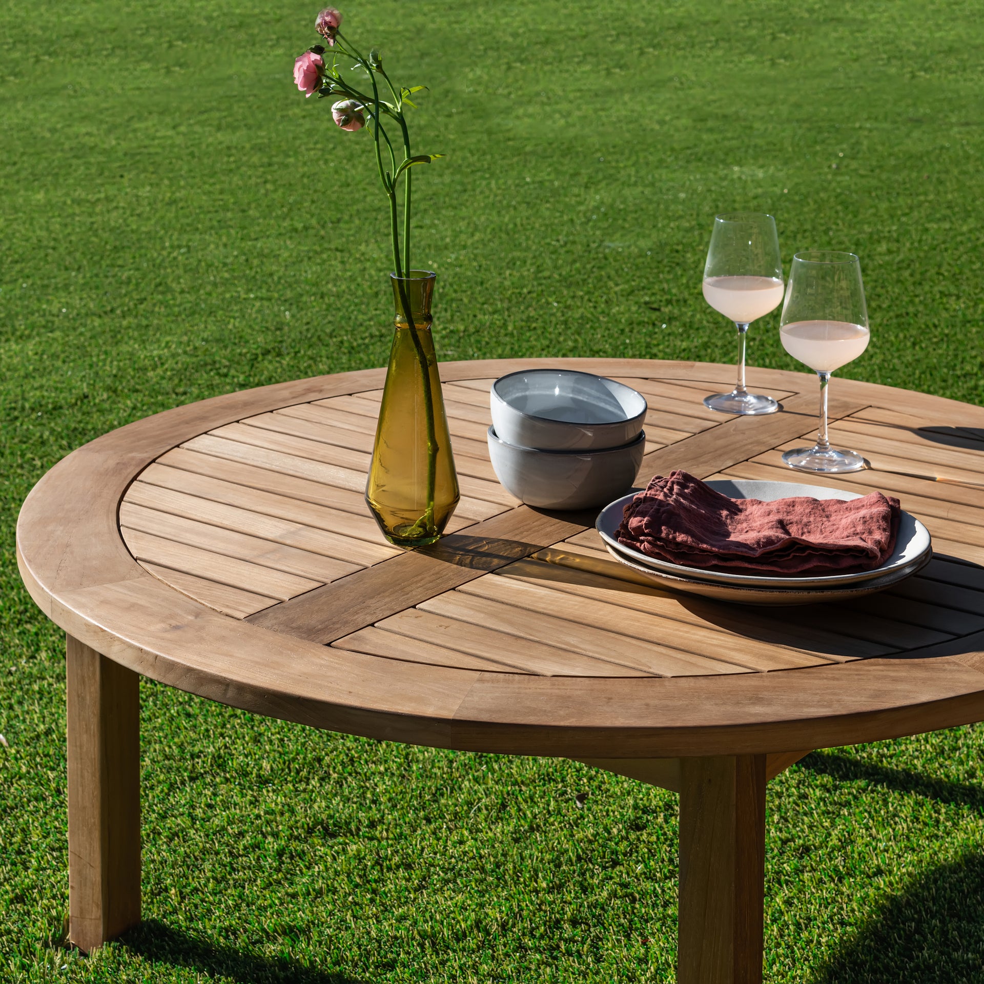 Round Low Teak Coffee Table 35"