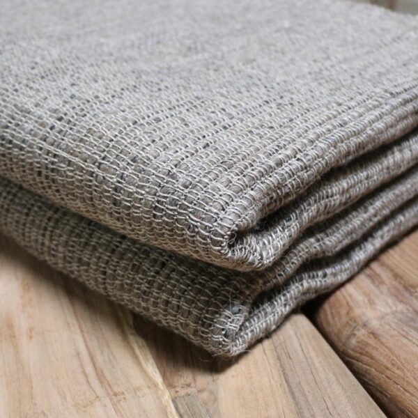 linen and wool blankets